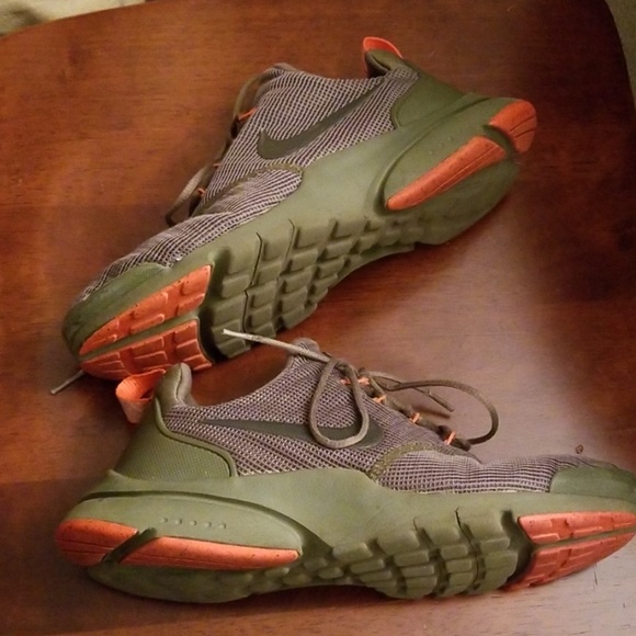 army green nike presto womens